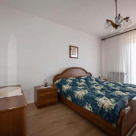 Apartman Elvis Lovran Exterior photo